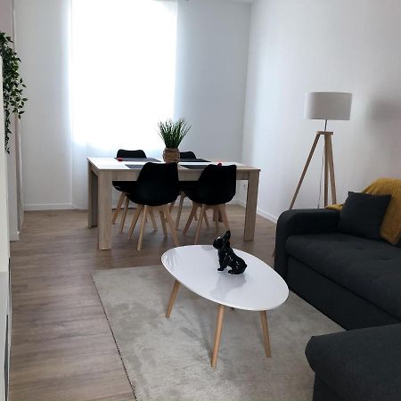 Grand Appartement Fonctionnel Proche Centre-Ville Saumur Exteriér fotografie
