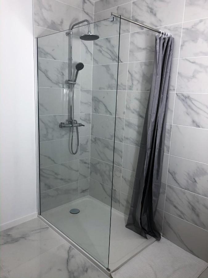 Grand Appartement Fonctionnel Proche Centre-Ville Saumur Exteriér fotografie